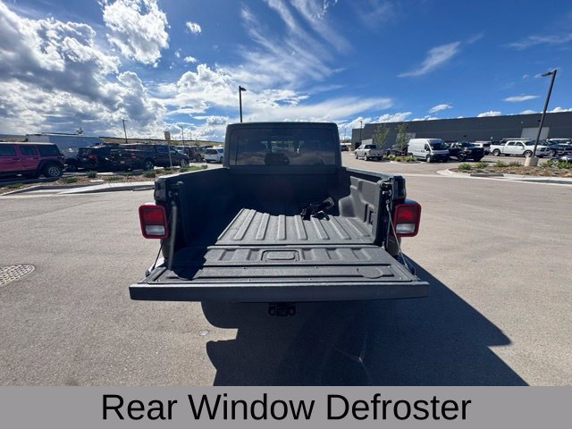 Certified 2022 Jeep Gladiator Sport AWD/4WD image 22
