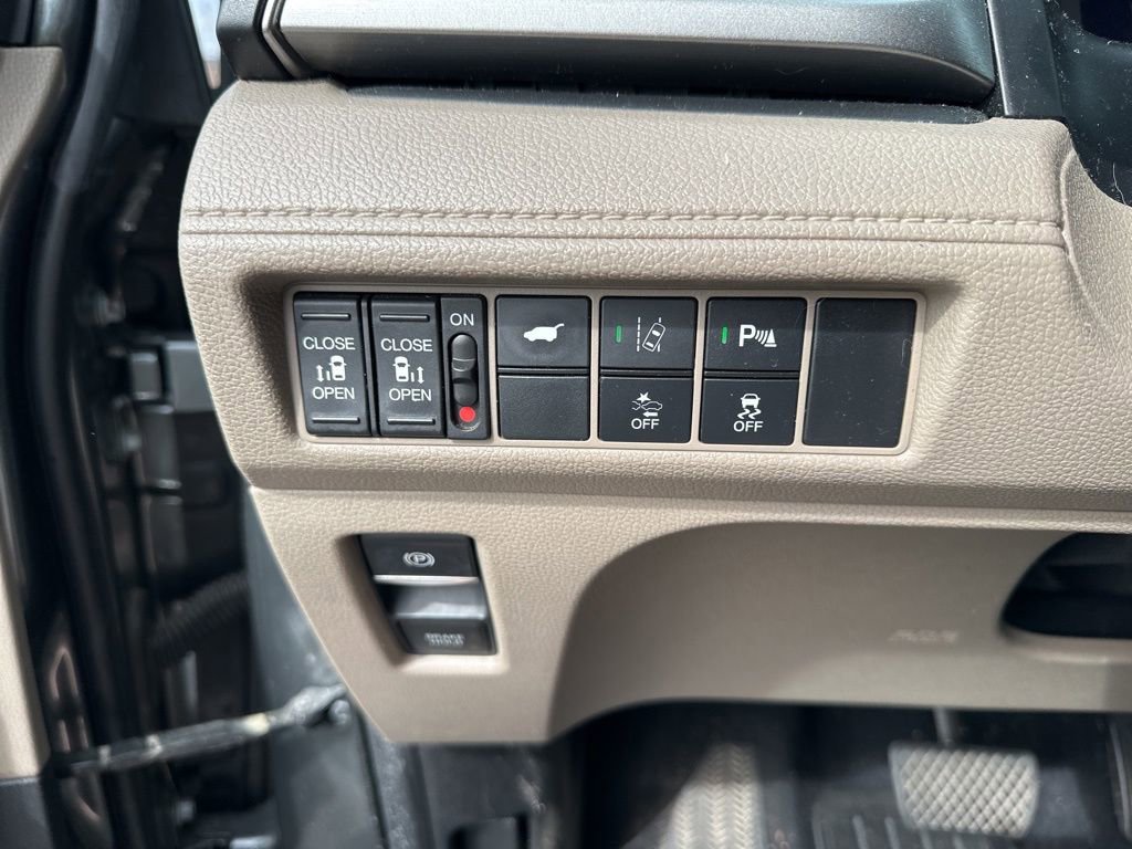 Used 2018 Honda Odyssey Touring image 20