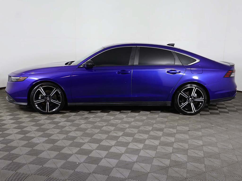 Used 2023 Honda Accord Sport image 11