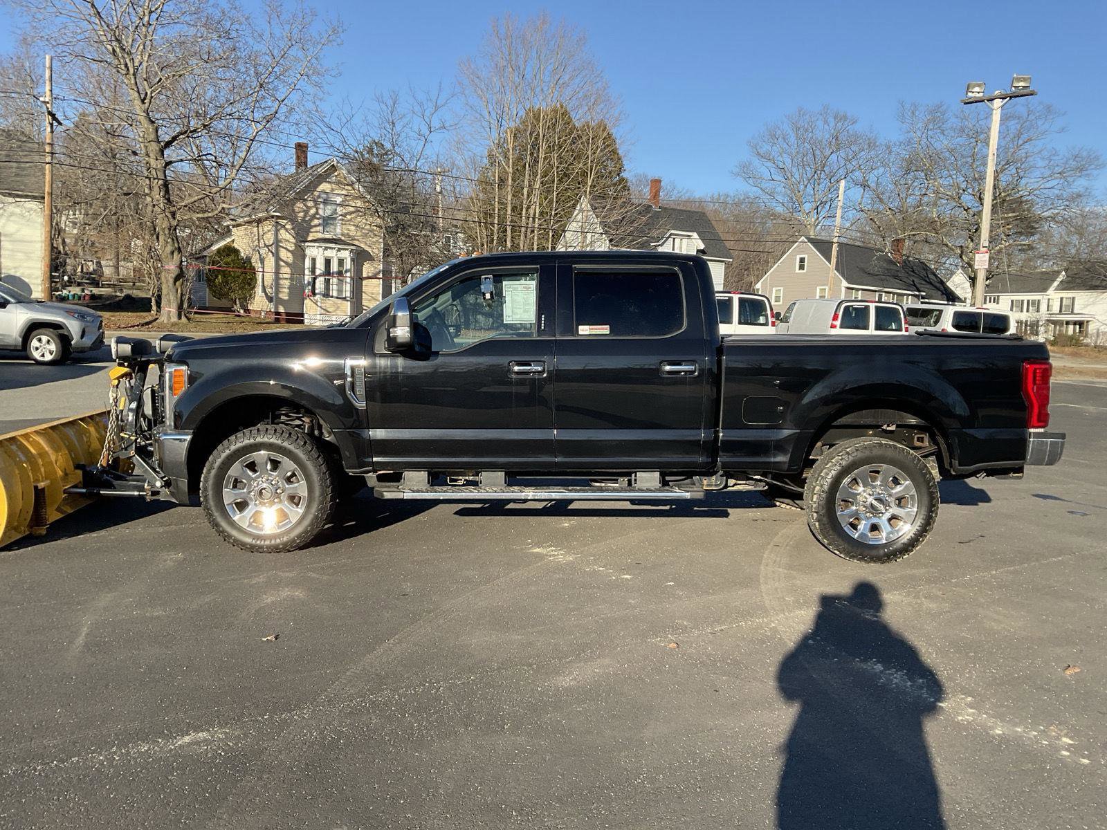Used 2019 Ford F250 Lariat w/ Lariat Ultimate Package image 2