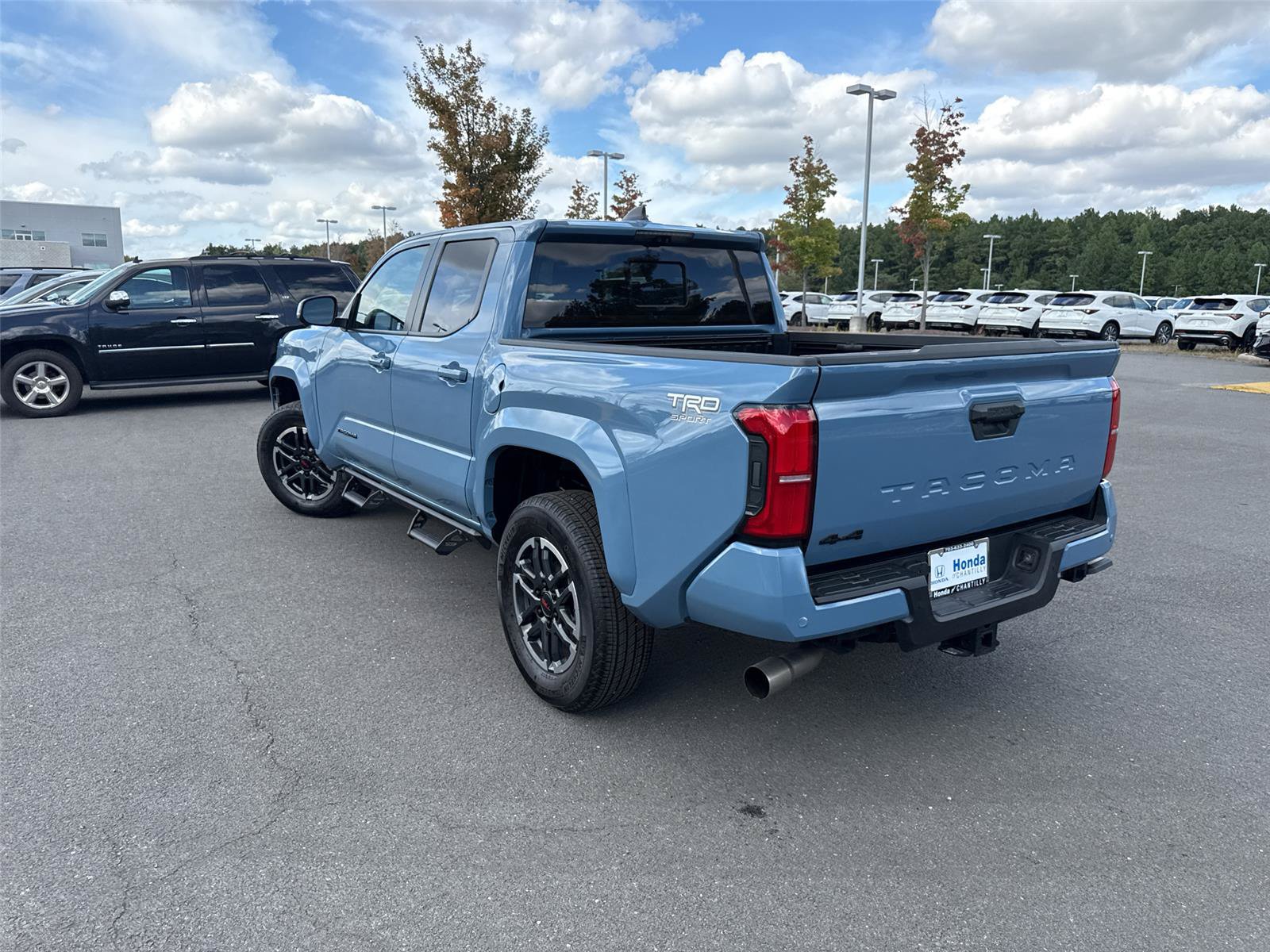 Used 2026 Toyota Tacoma TRD Sport w/ TRD Sport Premium Package AWD/4WD image 20
