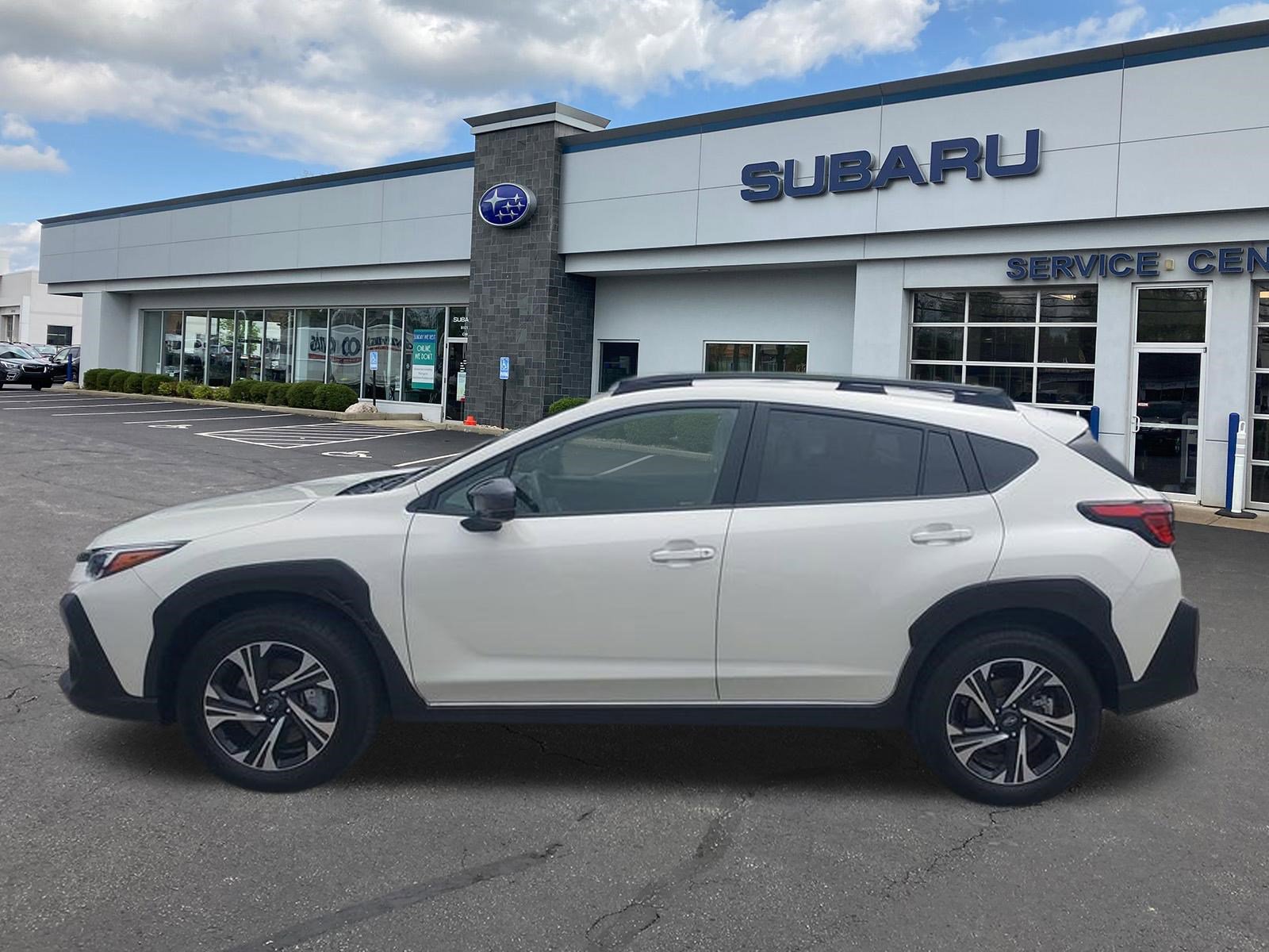 Used 2024 Subaru Crosstrek 2.0i Premium AWD/4WD image 4