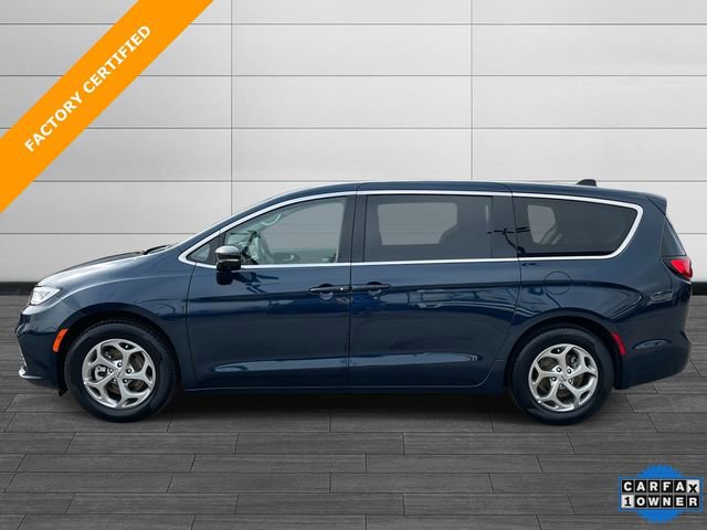 Used 2024 Chrysler Pacifica Limited image 7
