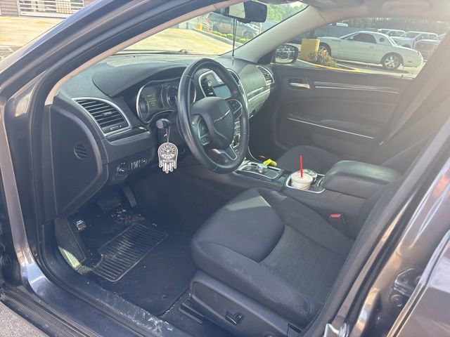 Used 2018 Chrysler 300 Touring w/ Sport Appearance Package AWD/4WD image 14