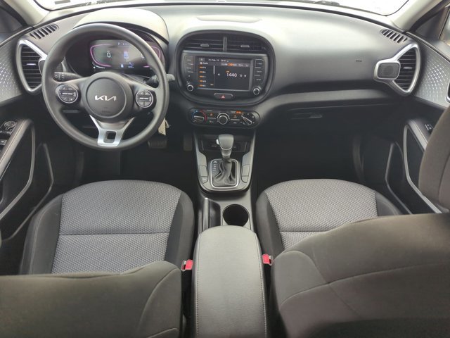 Used 2024 Kia Soul LX w/ Option Group 015 image 16