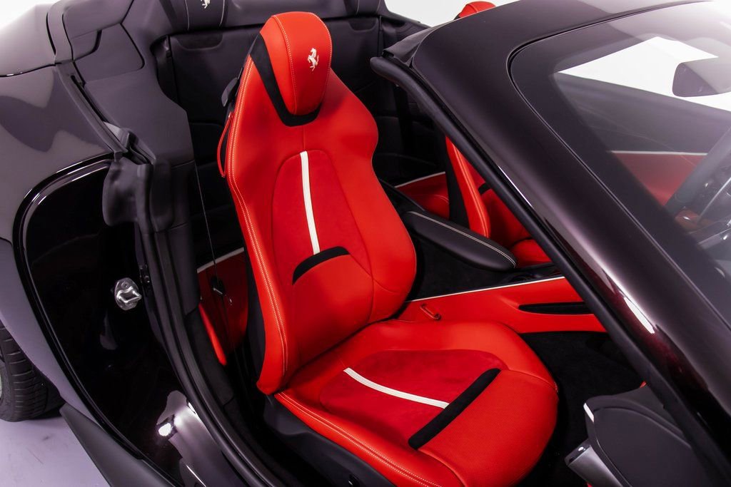 Certified 2024 Ferrari Roma Spider RWD image 55