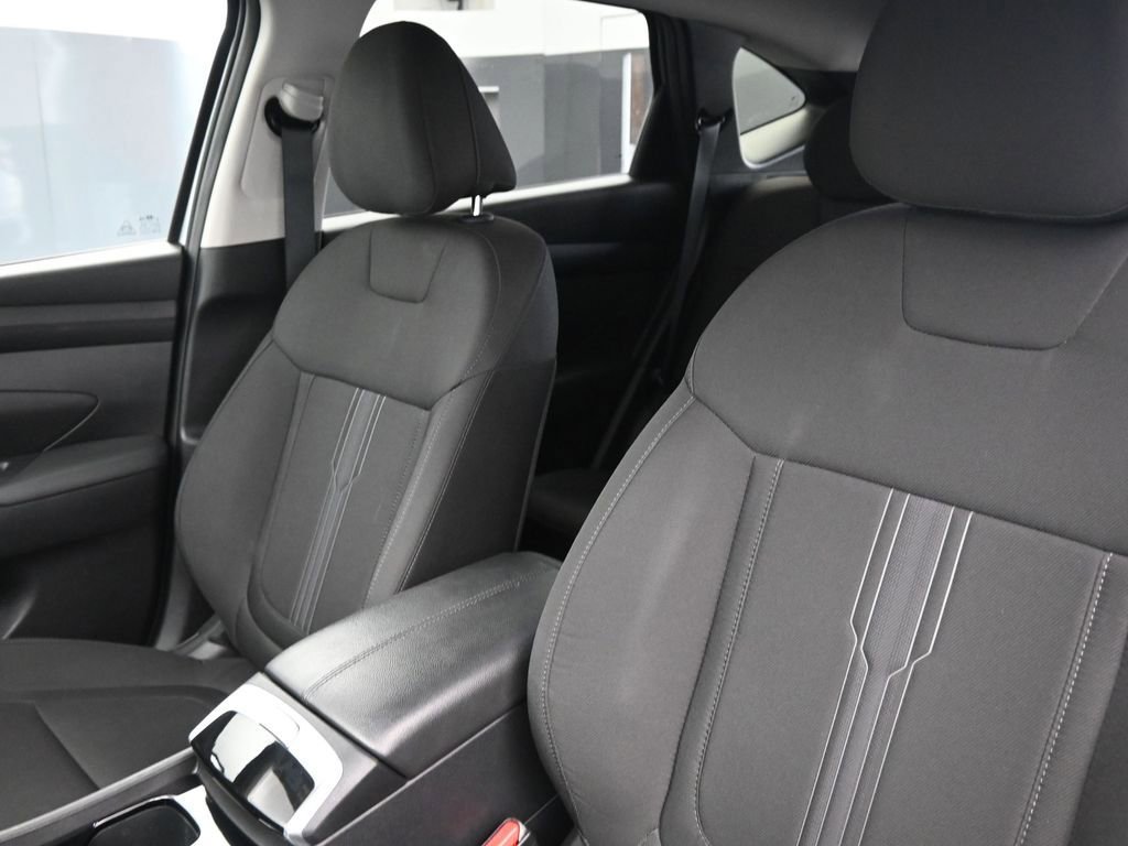 Used 2025 Hyundai Tucson SEL FWD image 25