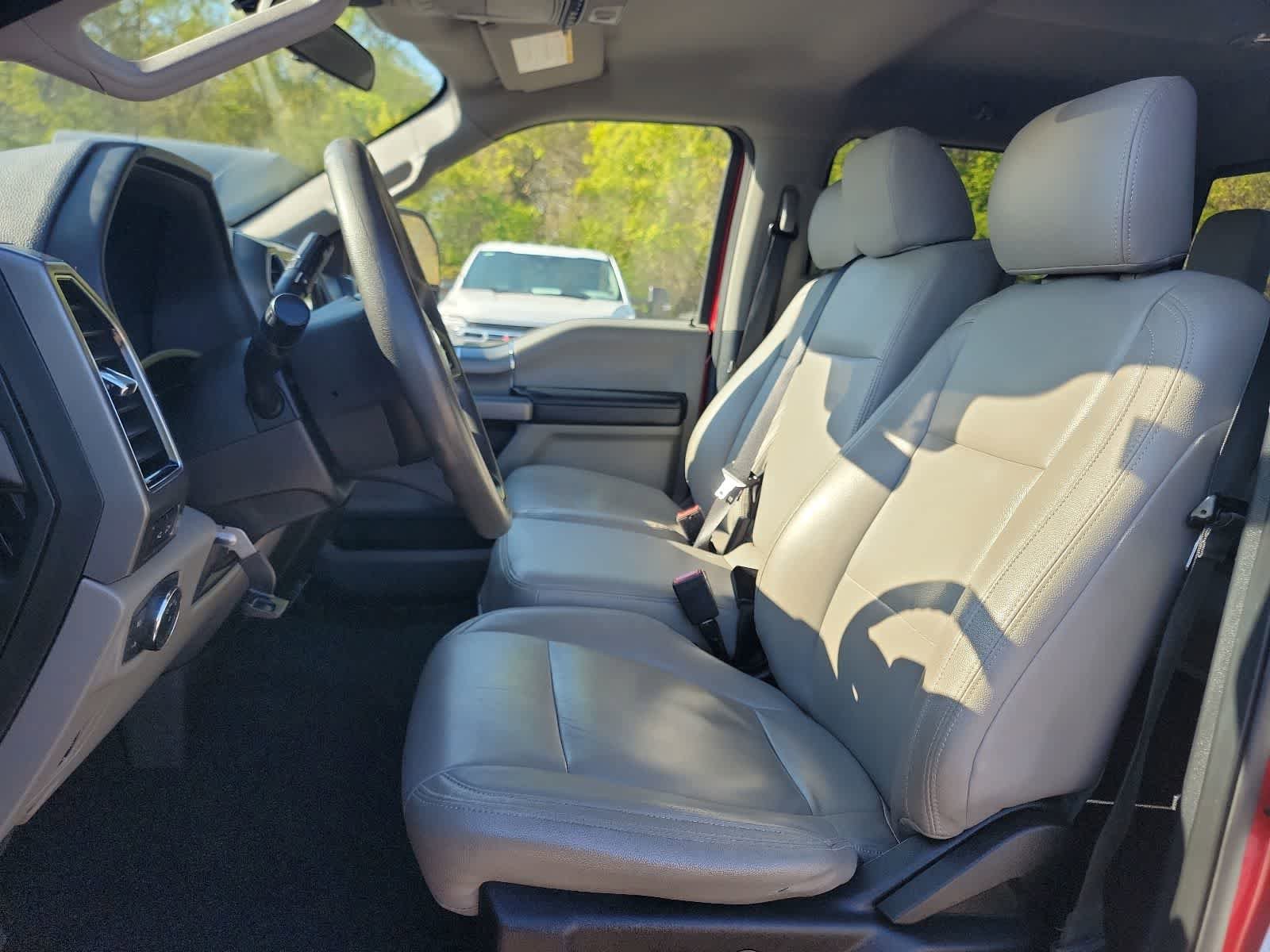 Used 2020 Ford F350 XLT w/ XLT Premium Package AWD/4WD image 15