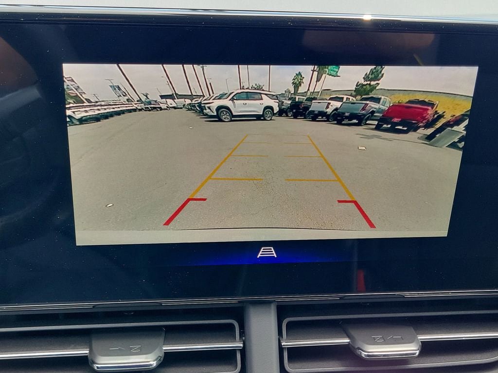 New 2026 Chevrolet Trax ACTIV w/ Driver Confidence Package FWD image 8