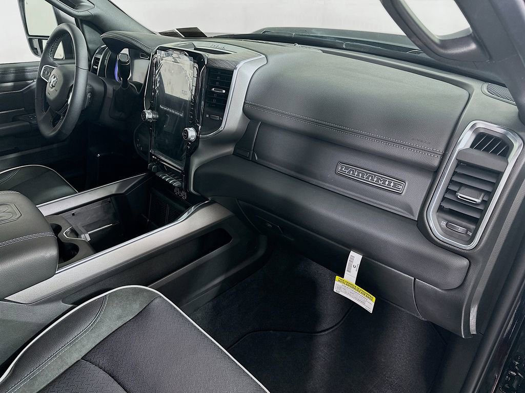 Used 2025 RAM 3500 Laramie w/ Sport Appearance Package image 32