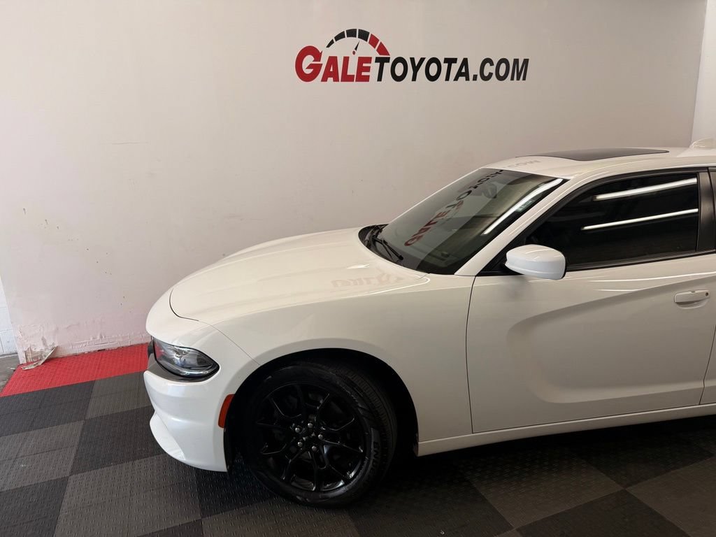Used 2016 Dodge Charger SXT w/ AWD Plus Group image 4