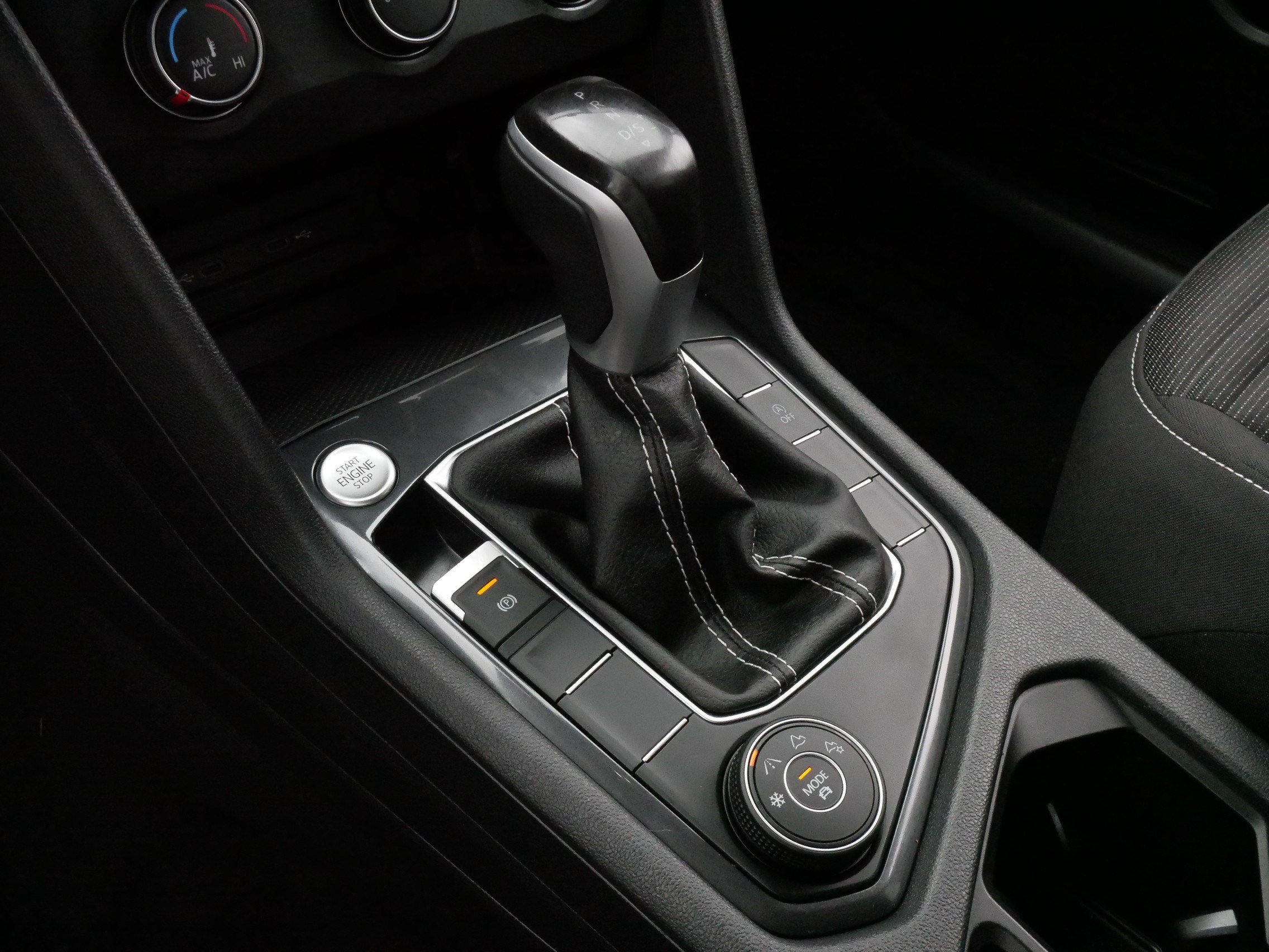 Certified 2024 Volkswagen Tiguan S AWD/4WD image 24