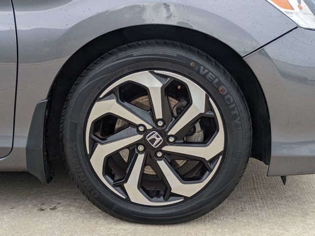 Used 2017 Honda Accord EX image 12