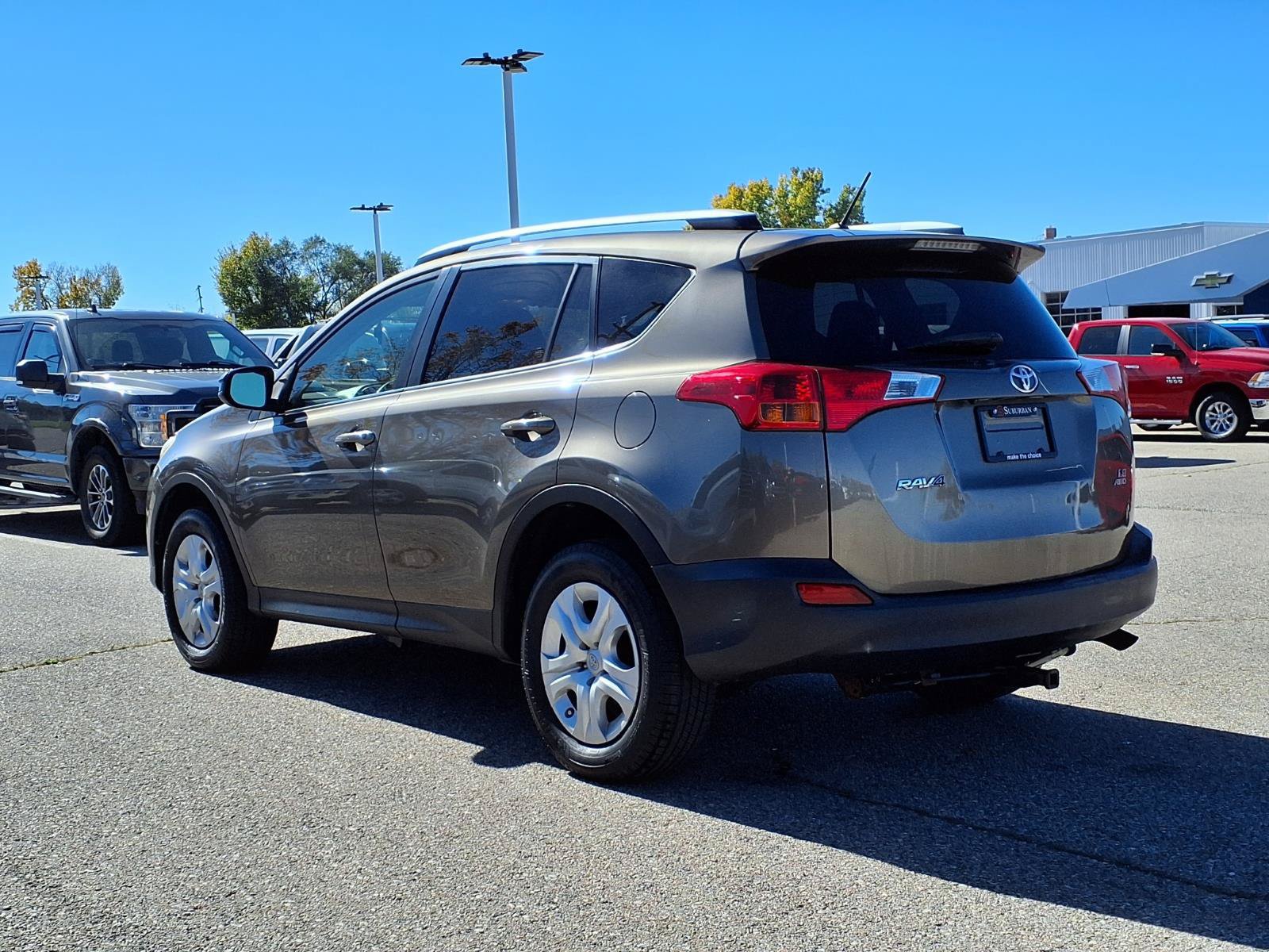 Used 2015 Toyota RAV4 LE AWD/4WD image 7