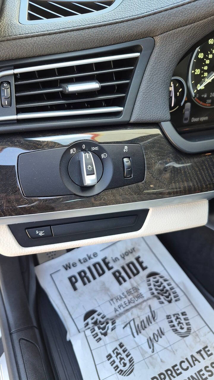 Used 2013 BMW 740Li xDrive AWD/4WD image 36