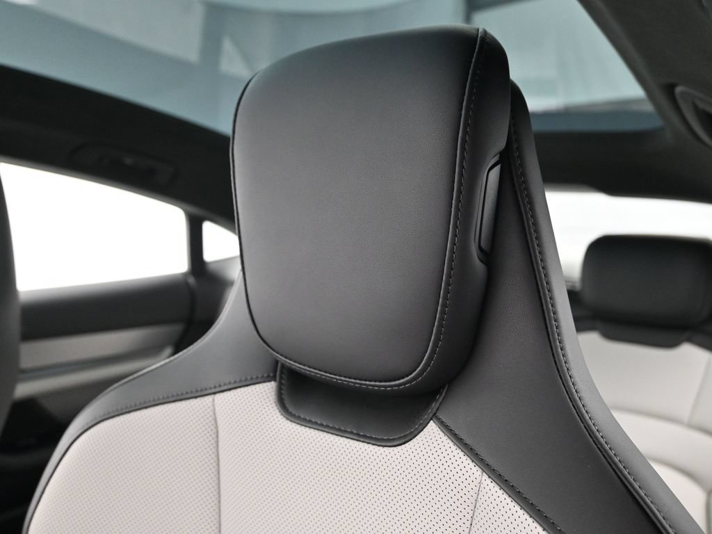 New 2026 Porsche Taycan GTS AWD/4WD image 20
