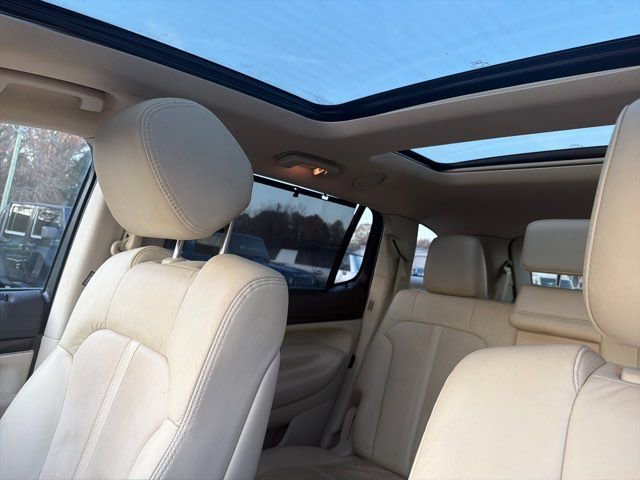 Used 2015 Lincoln MKT AWD w/ Equipment Group 201A image 21