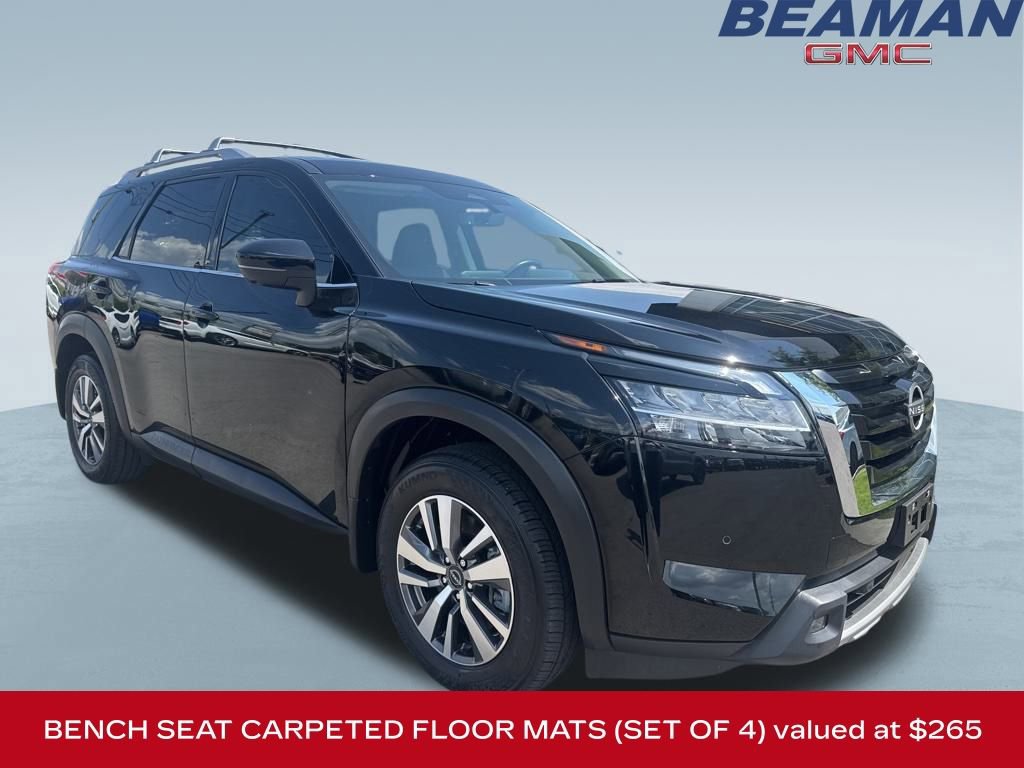 Used 2023 Nissan Pathfinder SL