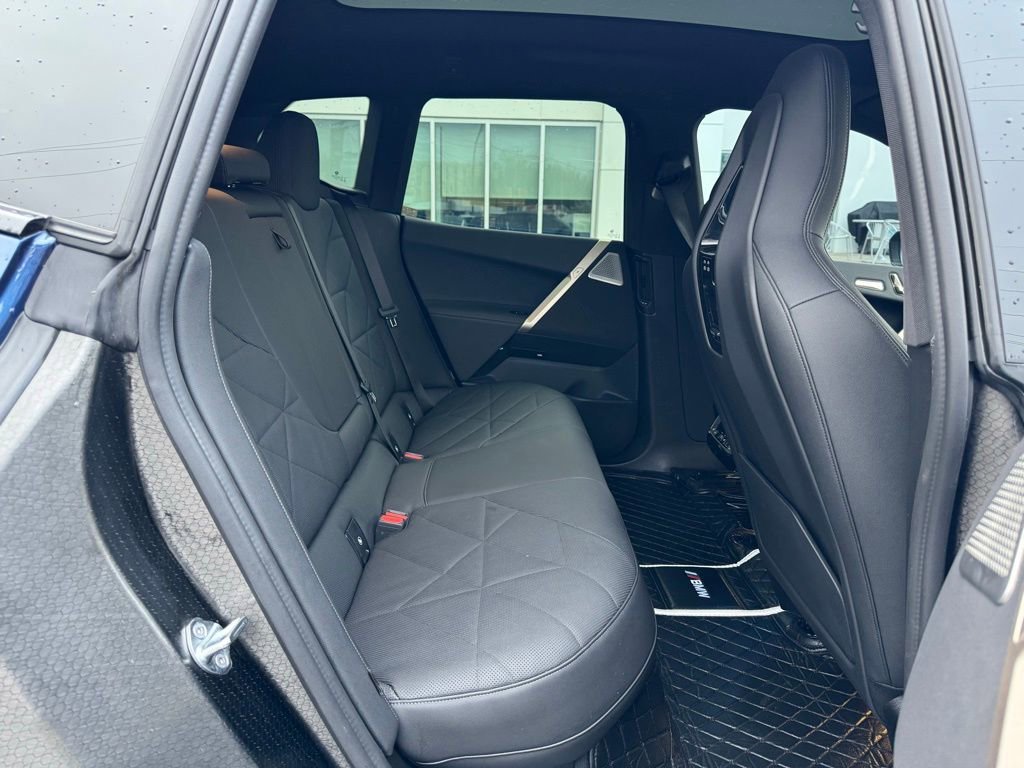 Used 2022 BMW iX xDrive50 w/ Premium Package image 26