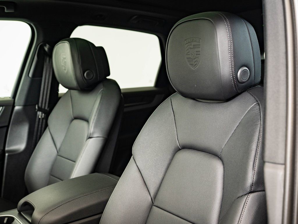 New 2026 Porsche Cayenne S AWD/4WD image 25