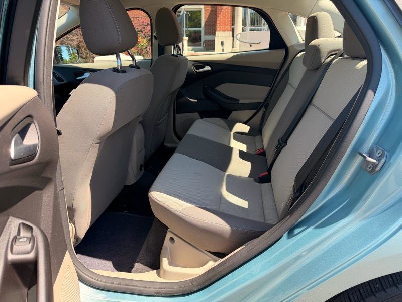 Used 2012 Ford Focus SE FWD image 16
