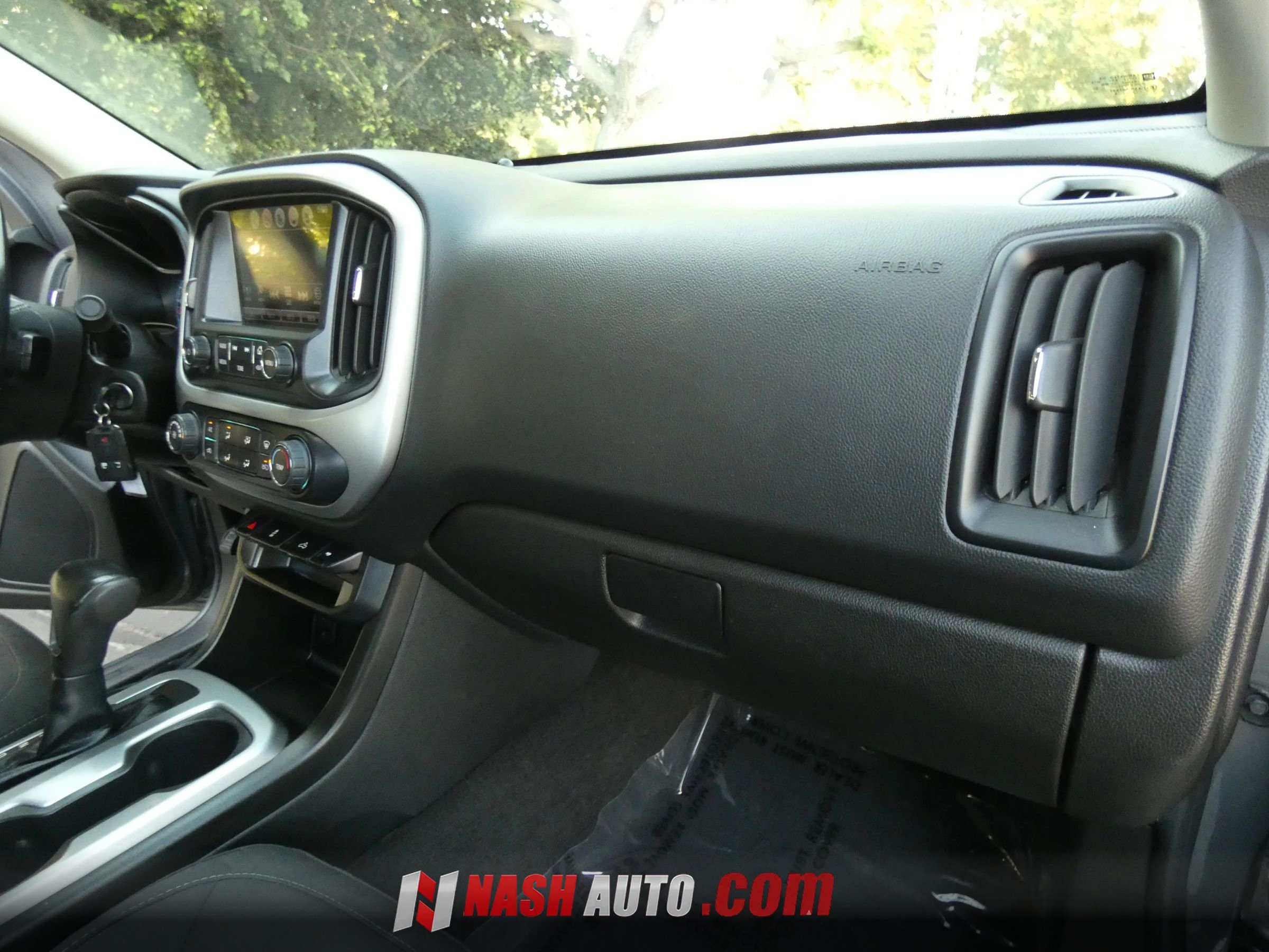 Used 2018 Chevrolet Colorado LT RWD image 32