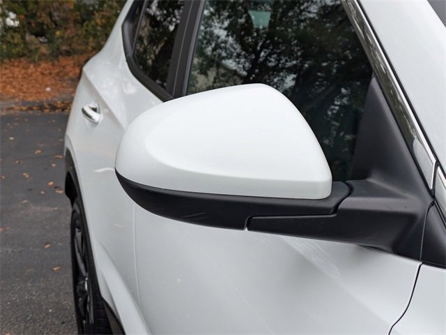 Used 2024 Buick Encore GX Sport Touring image 13