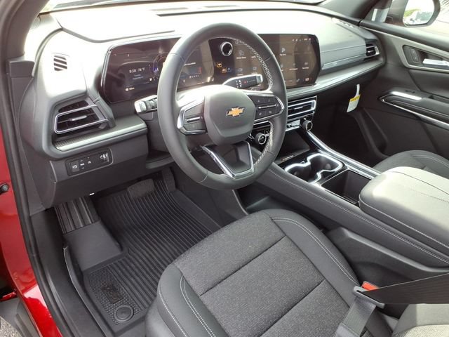 New 2027 Chevrolet Traverse LT w/ Driver Confidence Package FWD image 5