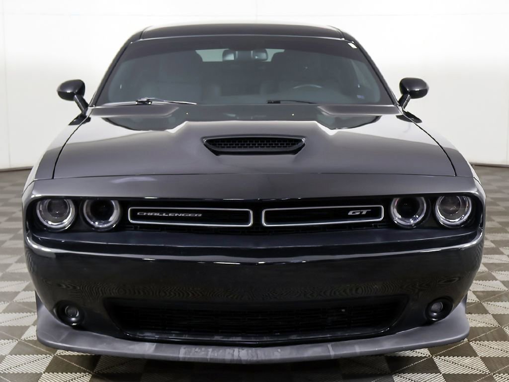 Used 2022 Dodge Challenger GT RWD image 8