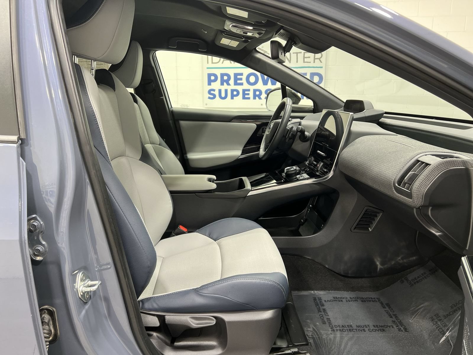 Used 2023 Subaru Solterra AWD image 22