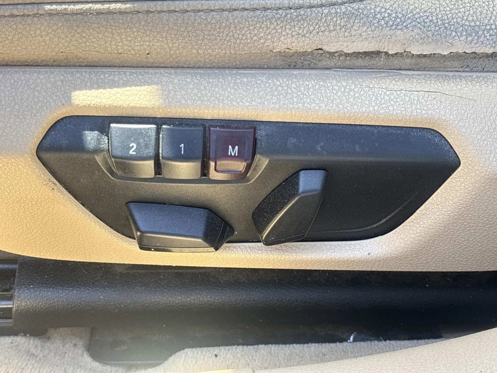 Used 2014 BMW 320i xDrive Sedan AWD/4WD image 18