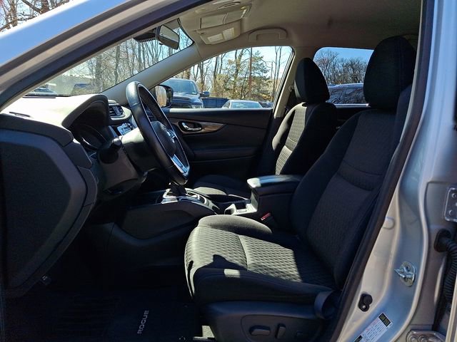 Used 2019 Nissan Rogue SV image 13