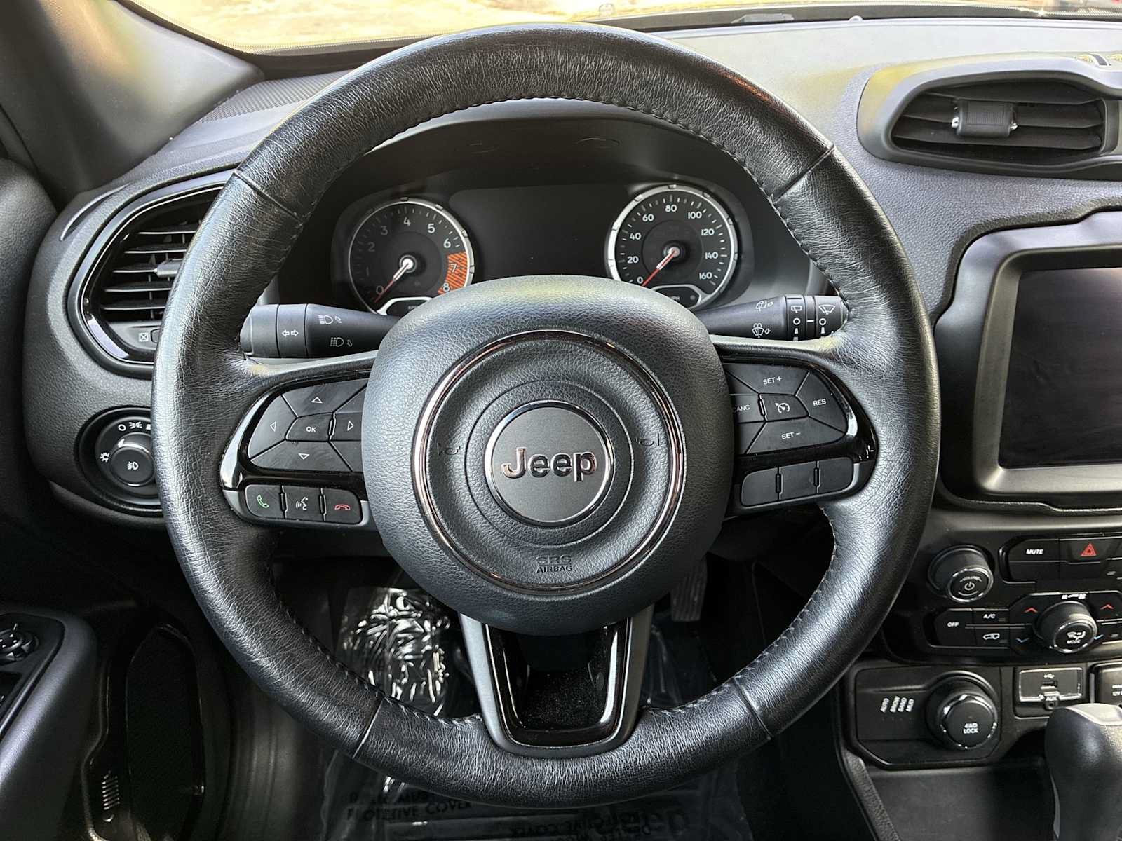 Certified 2022 Jeep Renegade Altitude w/ Convenience Group AWD/4WD image 11
