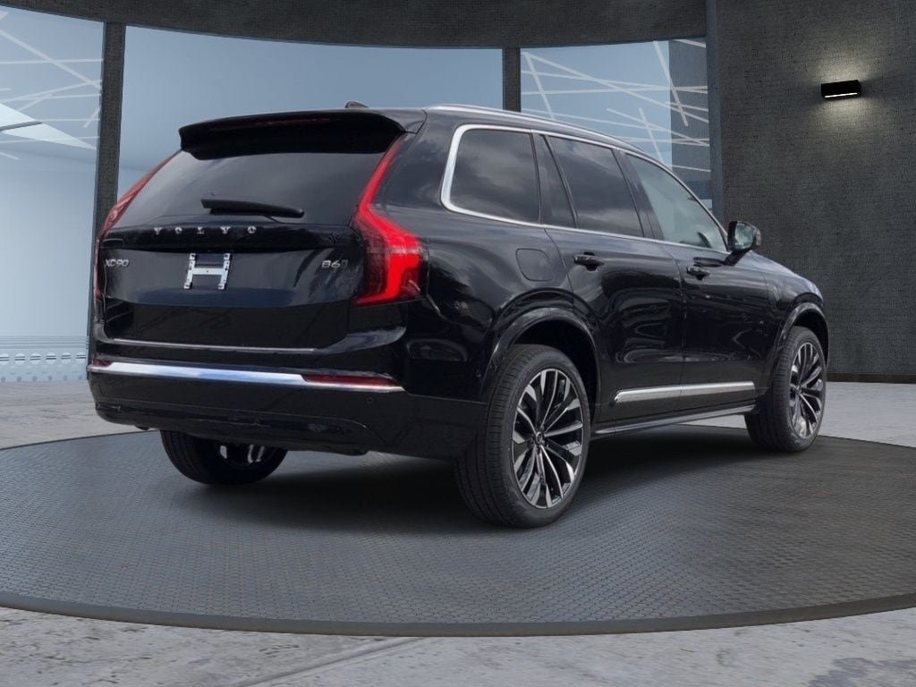 New 2026 Volvo XC90 B6 Plus w/ Protection Package Premier AWD/4WD image 4
