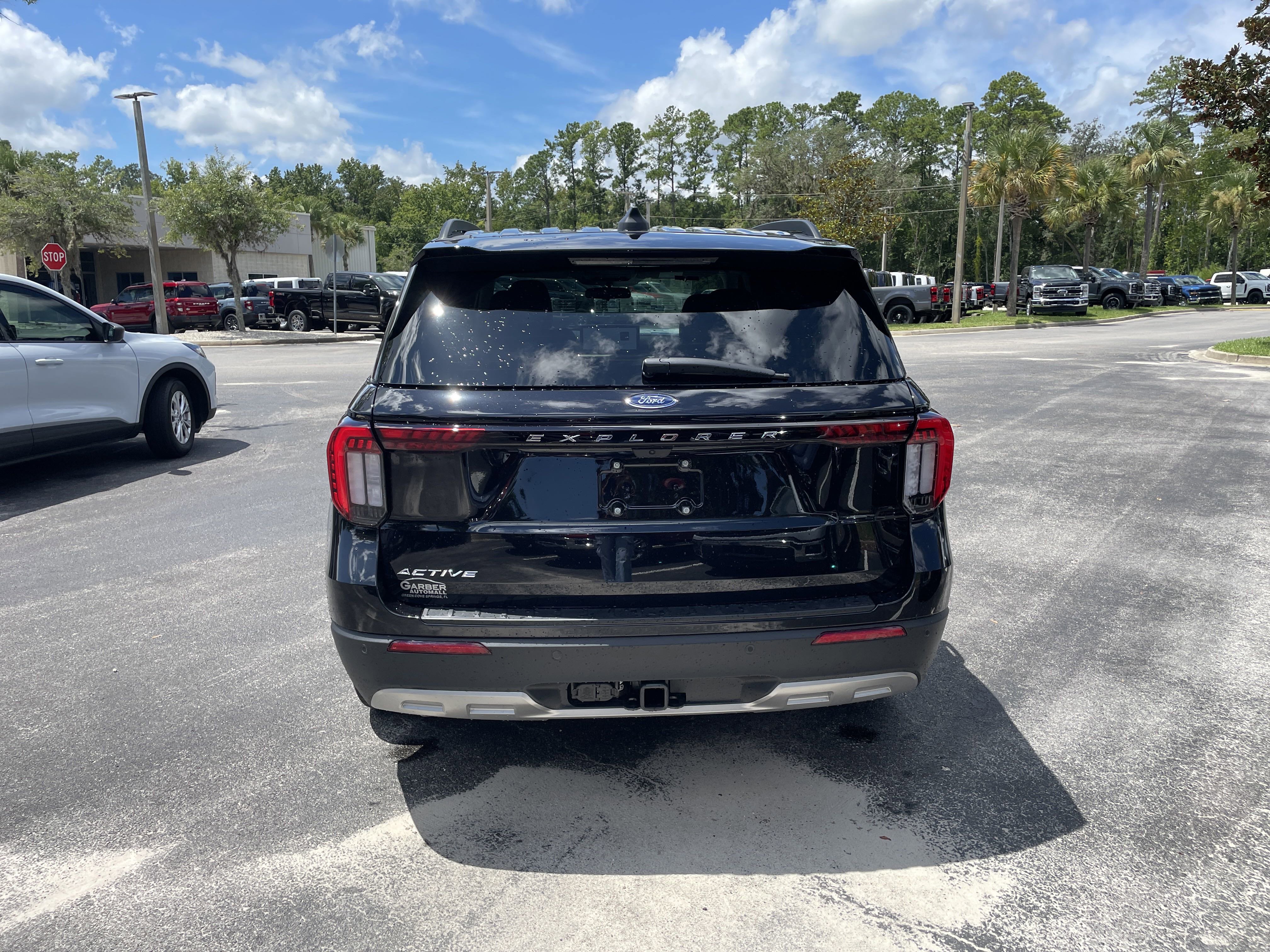 New 2025 Ford Explorer Active w/ Active Comfort Package image 6