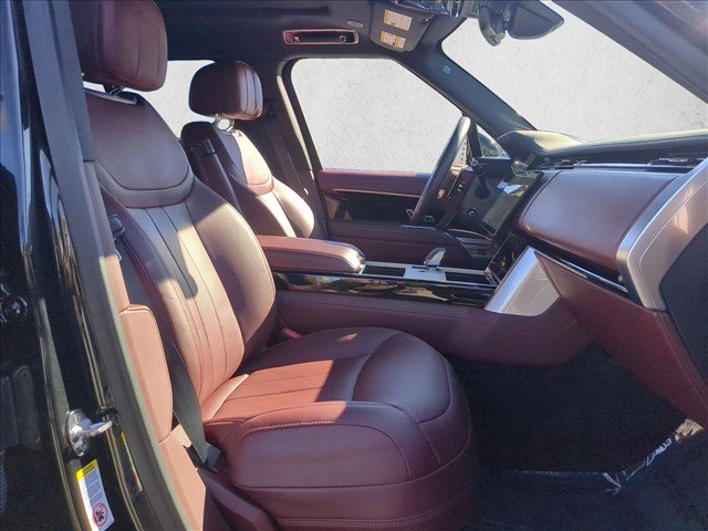 Used 2025 Land Rover Range Rover SE AWD/4WD image 27