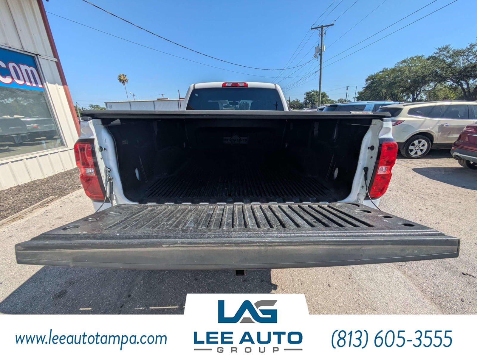 Used 2018 Chevrolet Silverado 1500 LT w/ Trailering Package AWD/4WD image 12