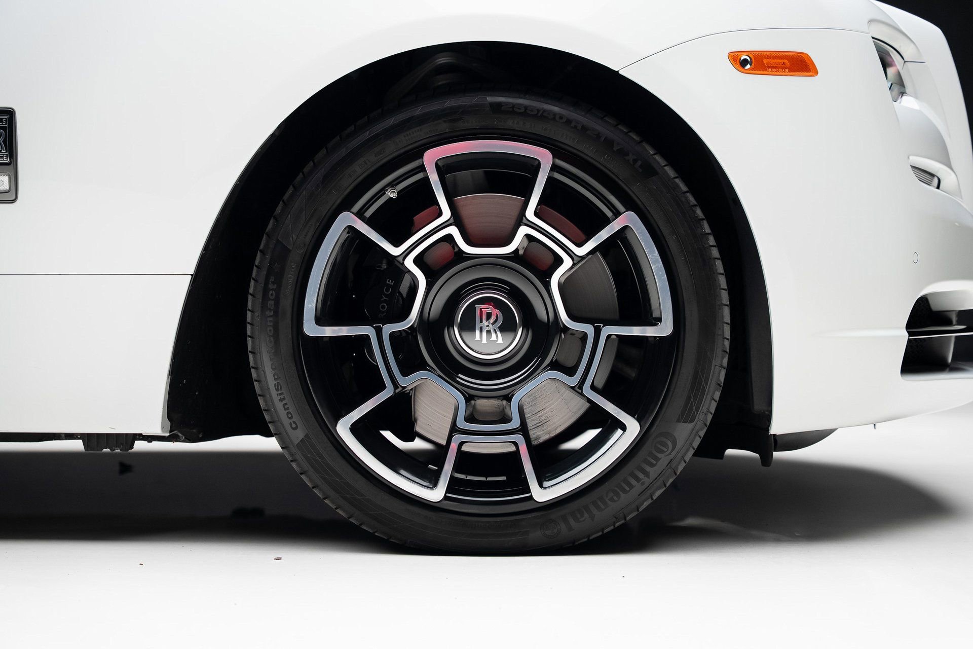 Used 2020 Rolls-Royce Wraith image 40