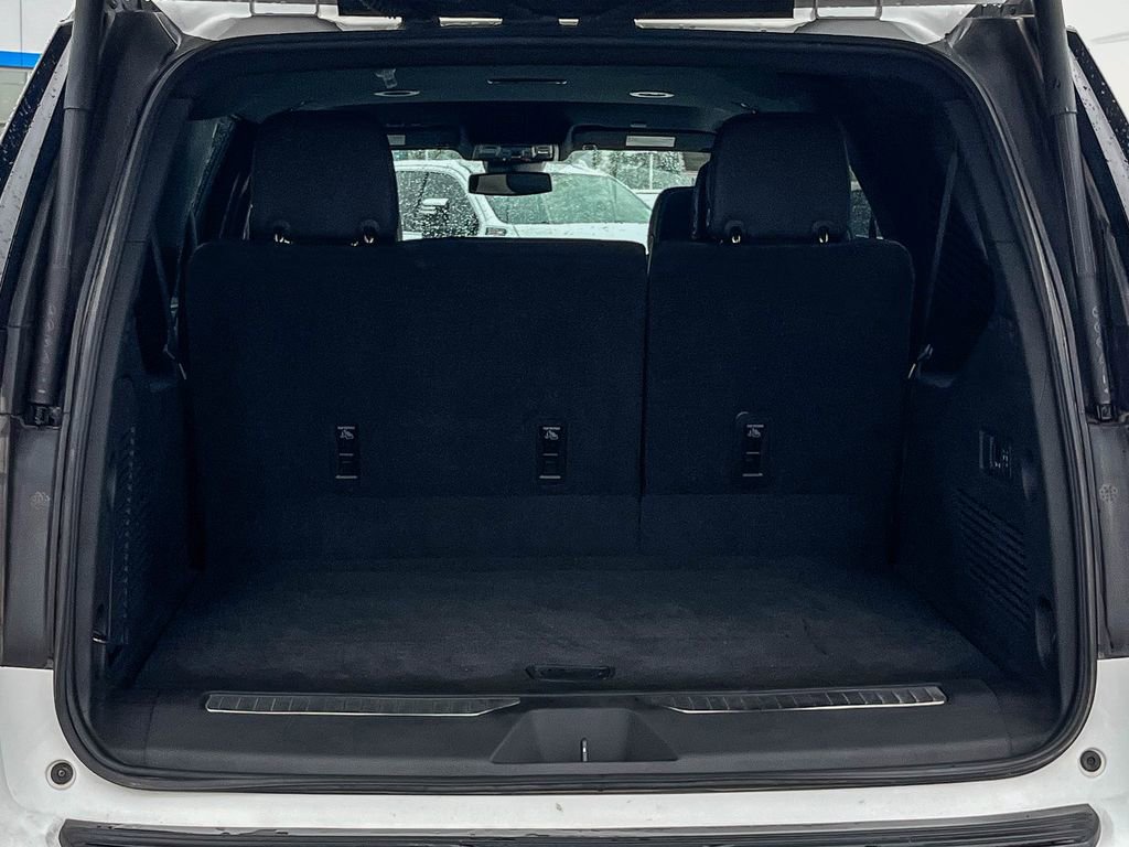 Used 2023 Chevrolet Suburban Premier image 55