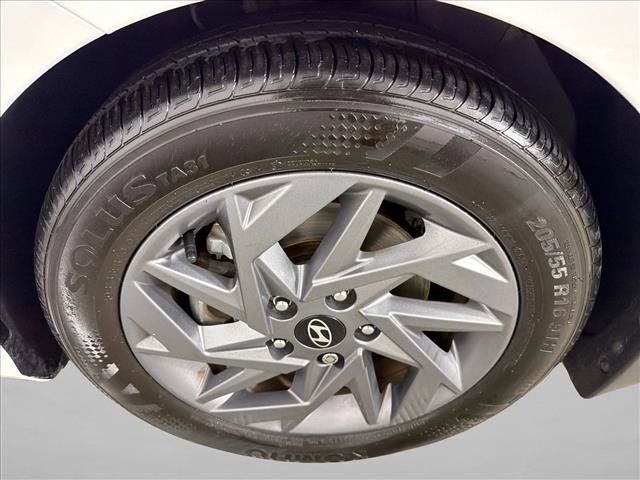 Used 2024 Hyundai Elantra SEL FWD image 12