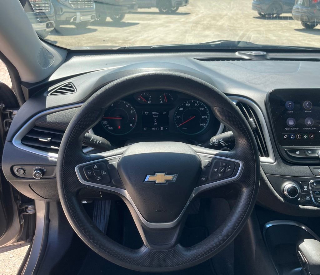 Used 2022 Chevrolet Malibu LT FWD image 18
