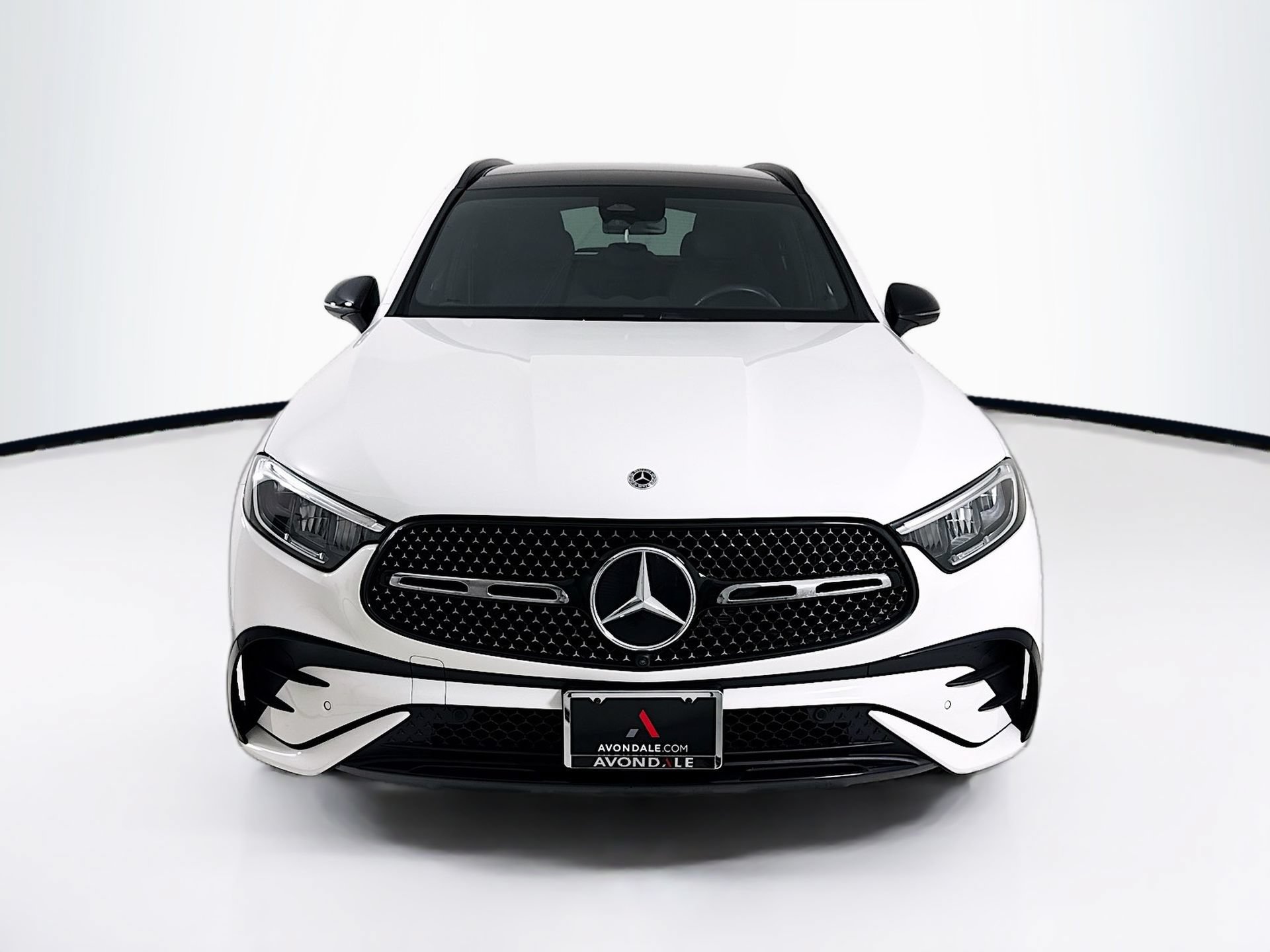 Certified 2025 Mercedes-Benz GLC 300 image 2