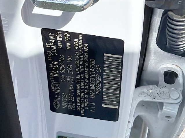 New 2026 Hyundai Elantra Sport FWD image 31