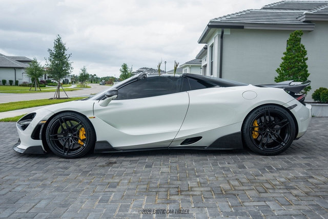 Used 2020 McLaren 720S Performance RWD image 3