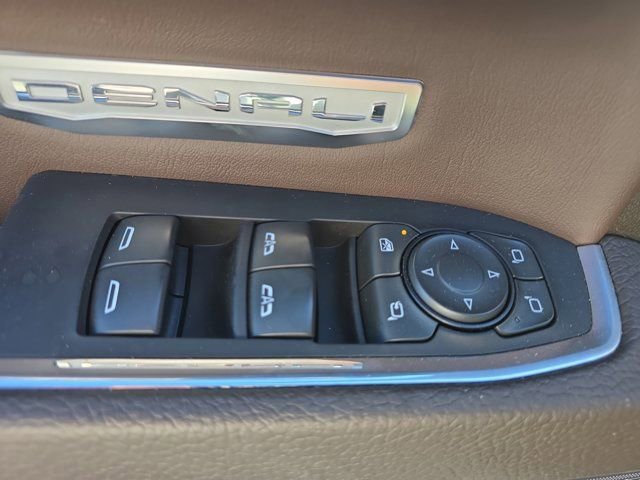Used 2022 GMC Sierra 1500 Denali w/ Technology Package AWD/4WD image 28