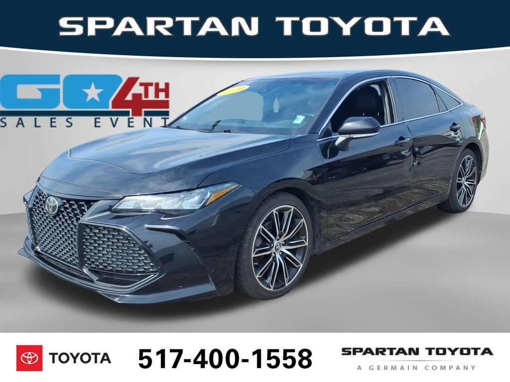 Used 2019 Toyota Avalon XSE w/ Carpet Mat Package FWD image 1
