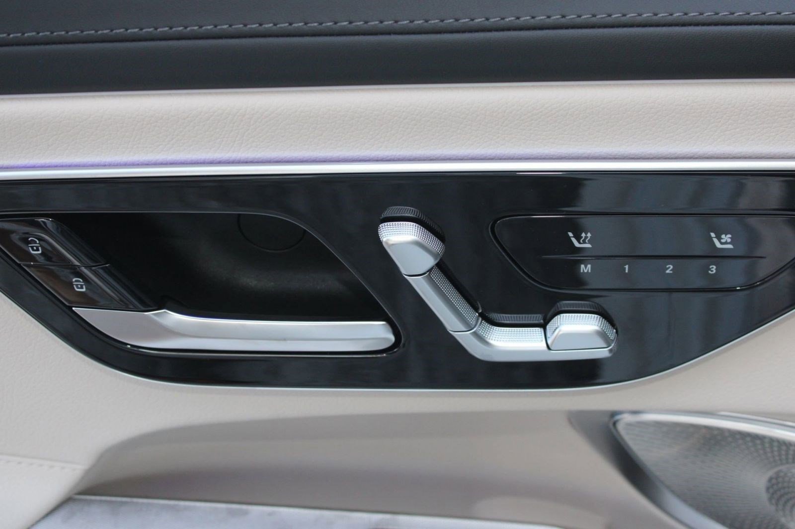 Used 2026 Mercedes-Benz CLE 300 4MATIC Coupe image 12
