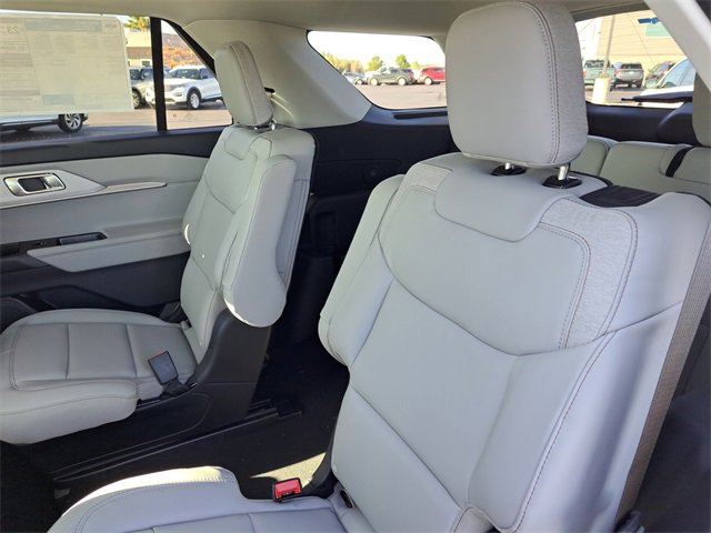 New 2026 Ford Explorer Active w/ Active Comfort Package image 21