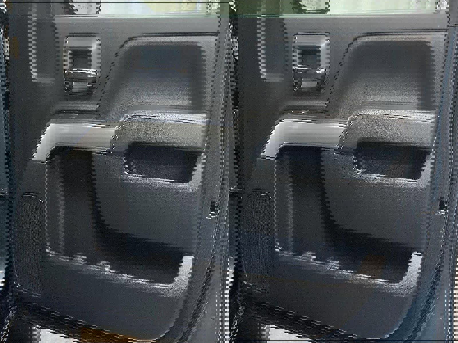 Used 2019 Chevrolet Silverado 1500 LT w/ All Star Edition image 12