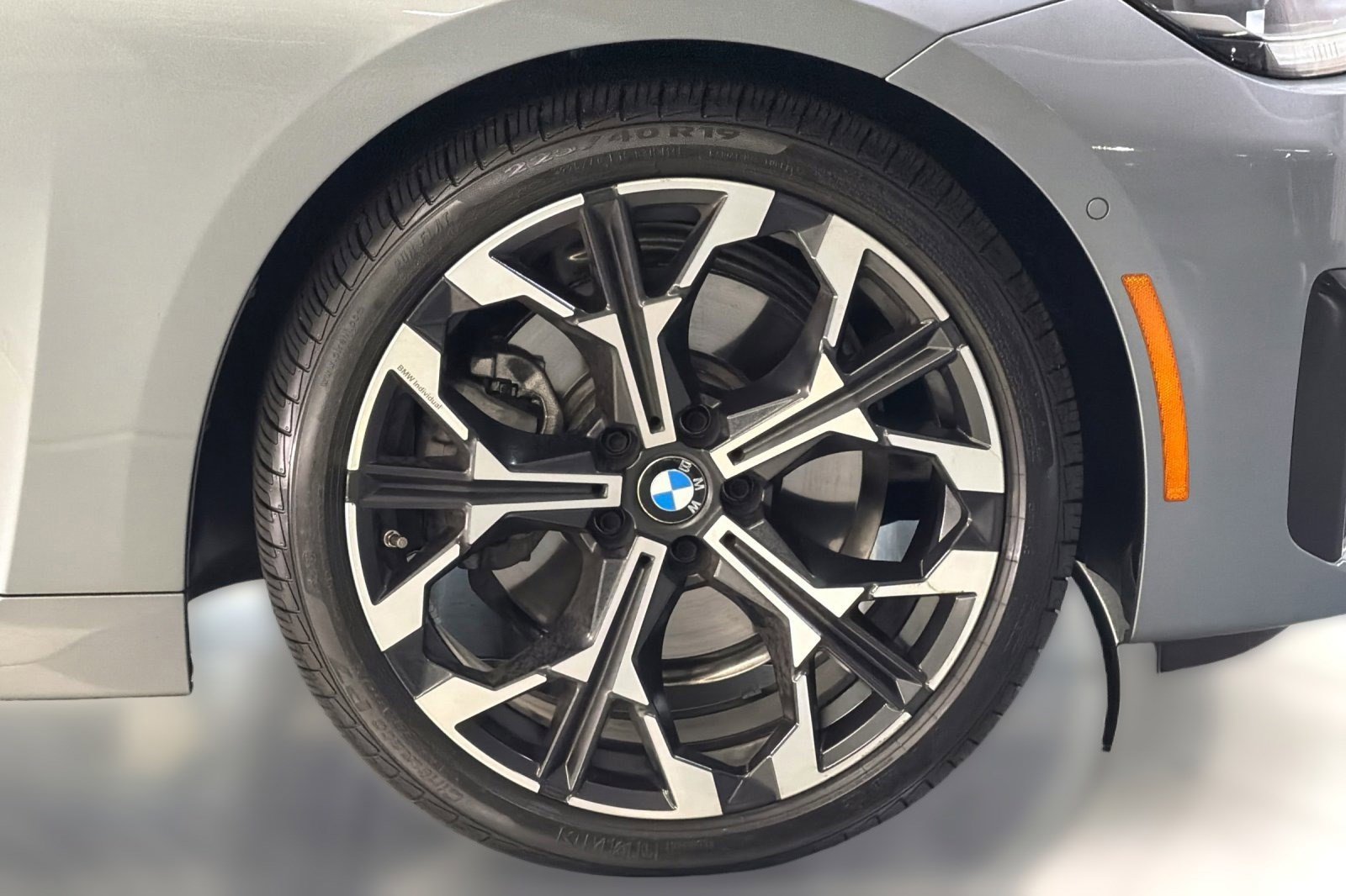 Used 2025 BMW 230i Coupe w/ Convenience Package RWD image 12